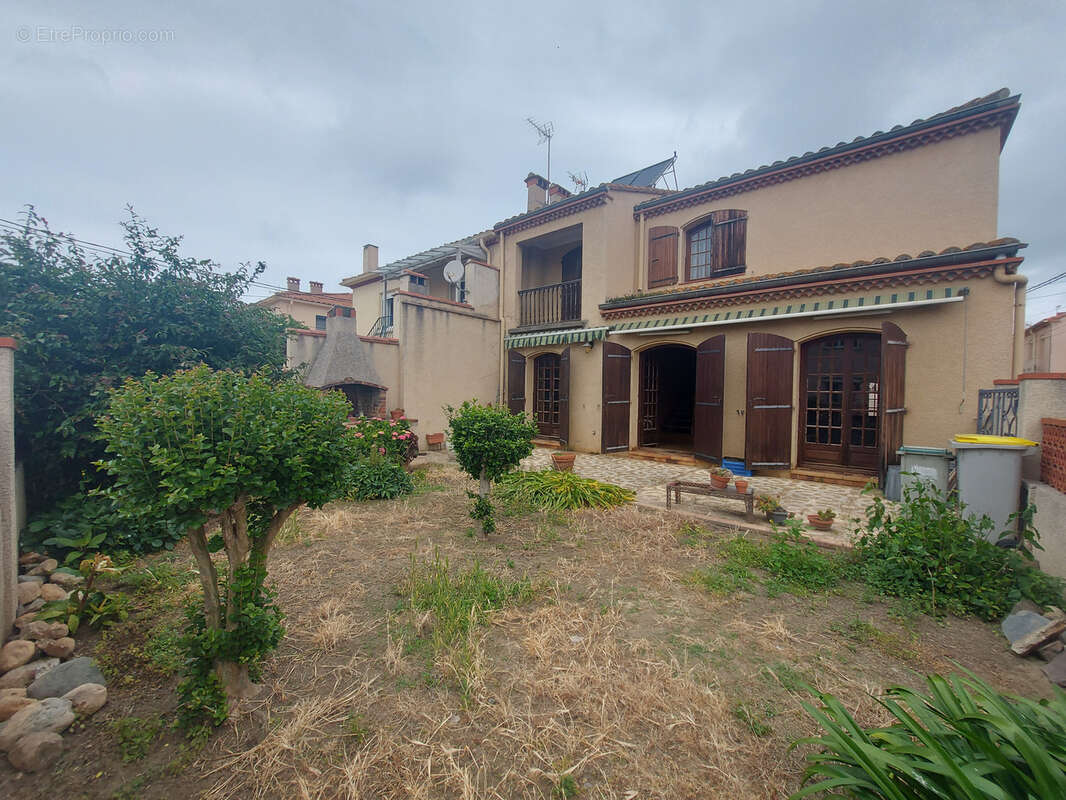 Maison à VILLELONGUE-DE-LA-SALANQUE