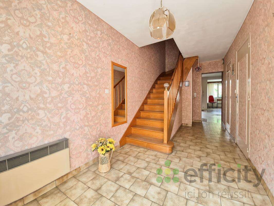 Maison 110 m² à Le Mans  - photo 7