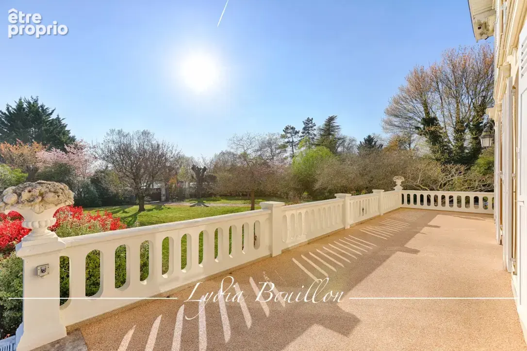 Bord de Seine Propriété de 10 pièces avec parc et piscine - photo 12