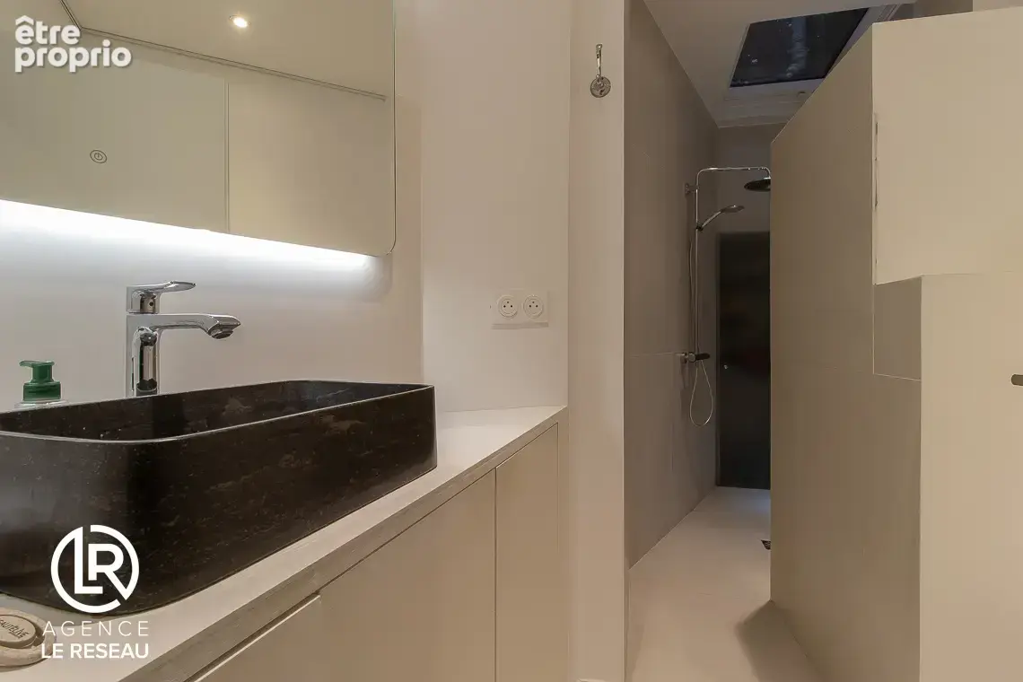 Appartement 84m2 en parfait état situé dans le quartier Auteuil - photo 8