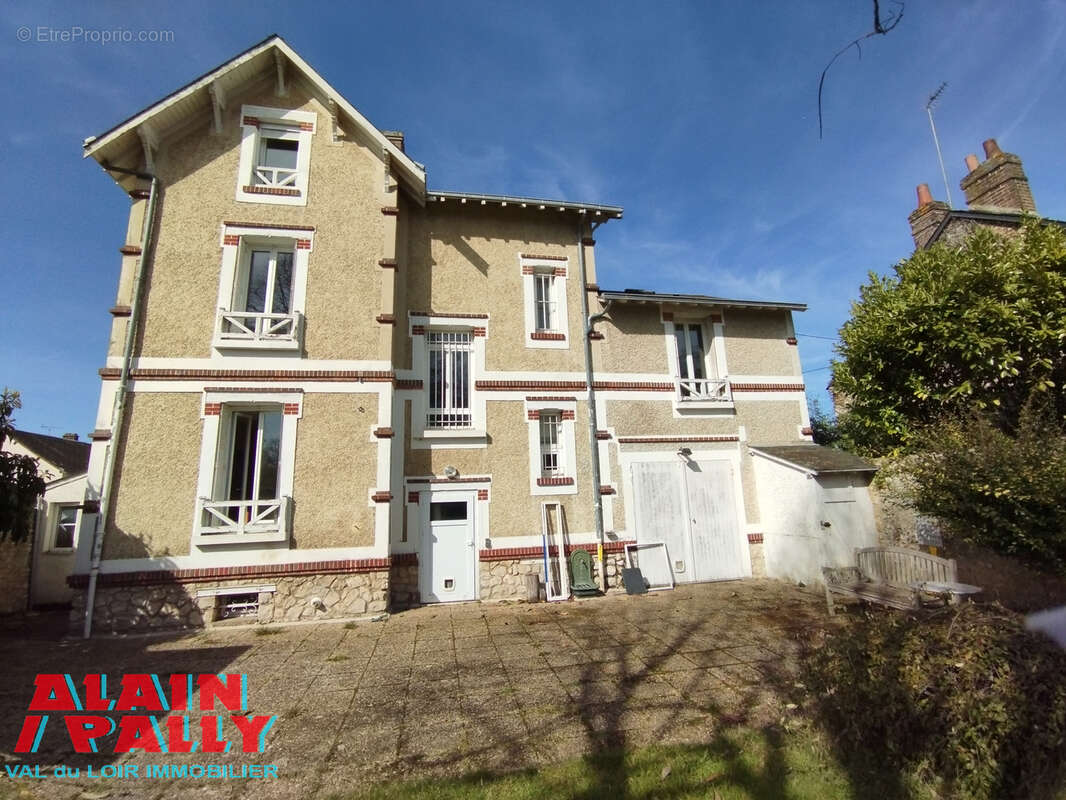Maison à CLOYES-SUR-LE-LOIR