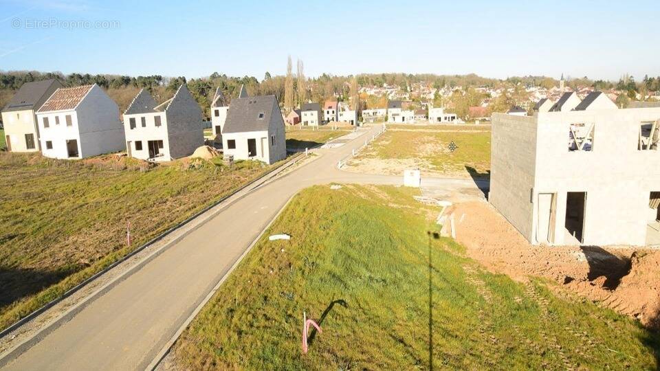 Terrain à SAINT-CHERON