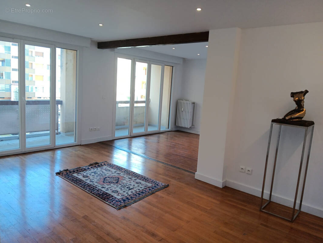 Appartement à AIX-LES-BAINS