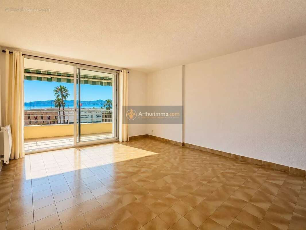 Appartement à SAINT-RAPHAEL