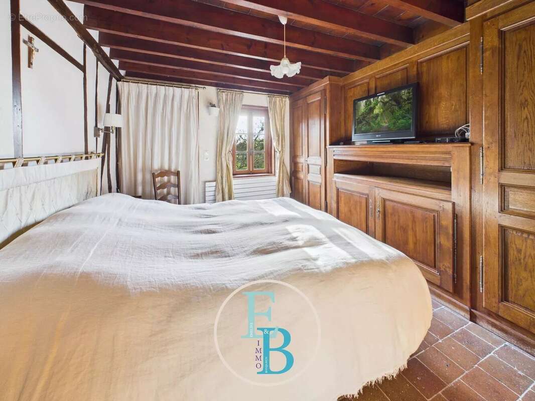 Maison à LE BEC-HELLOUIN