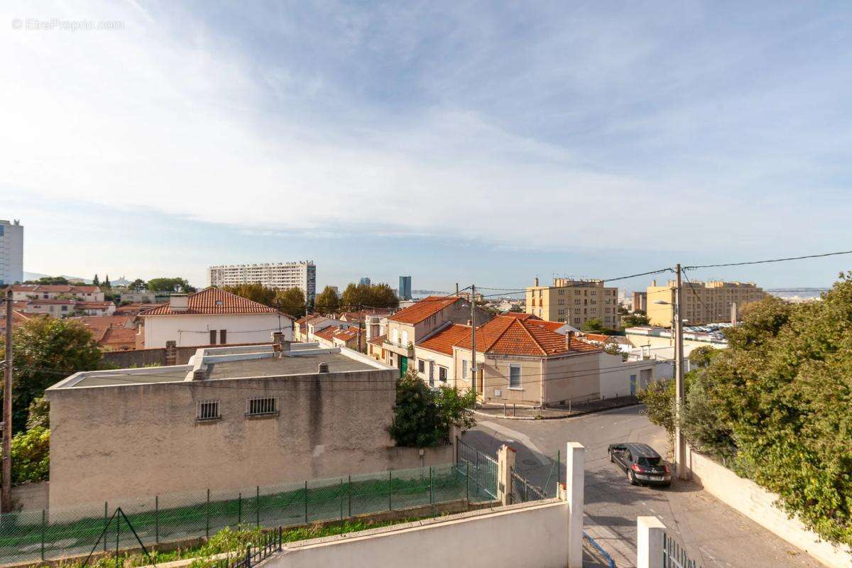 Appartement à MARSEILLE-14E