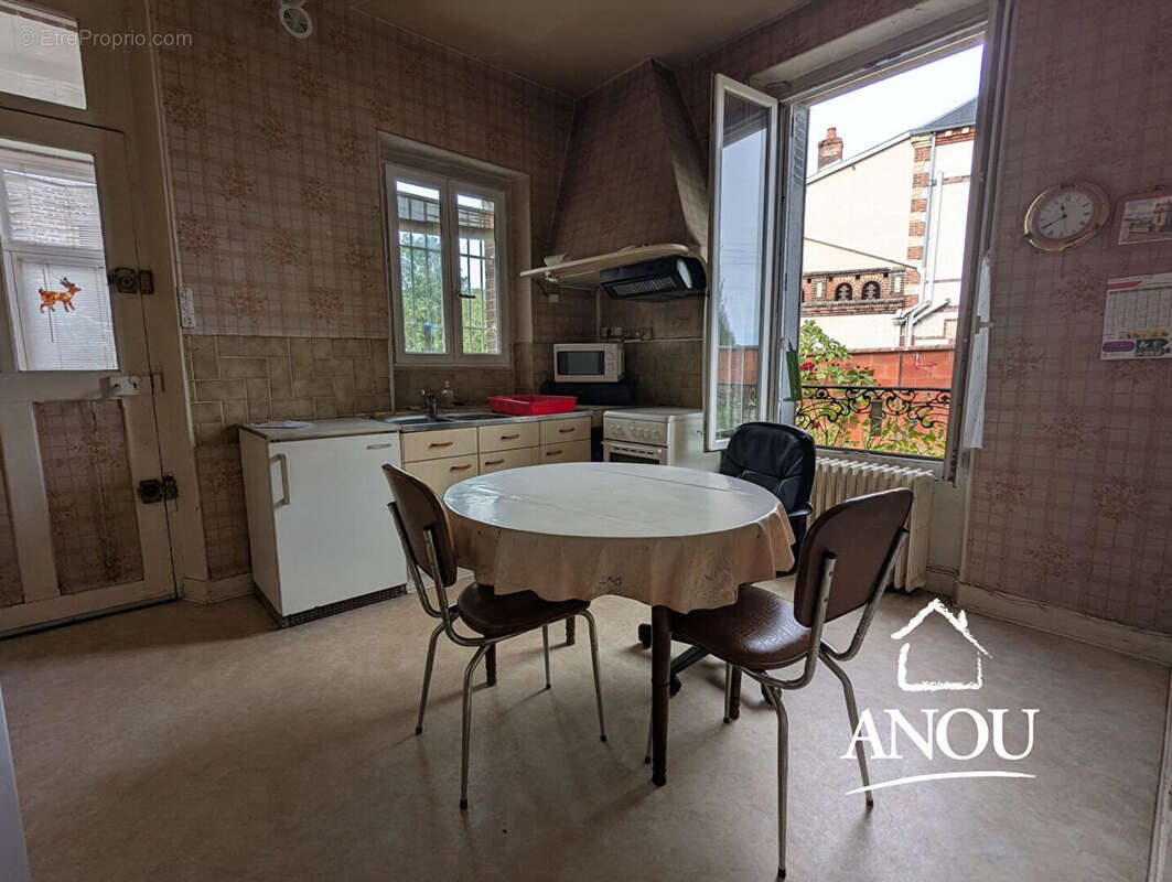 Maison à BROU