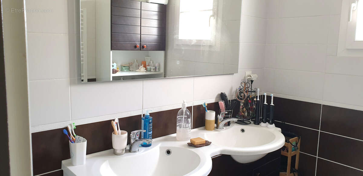 Maison à SAINTE-MAURE-DE-TOURAINE