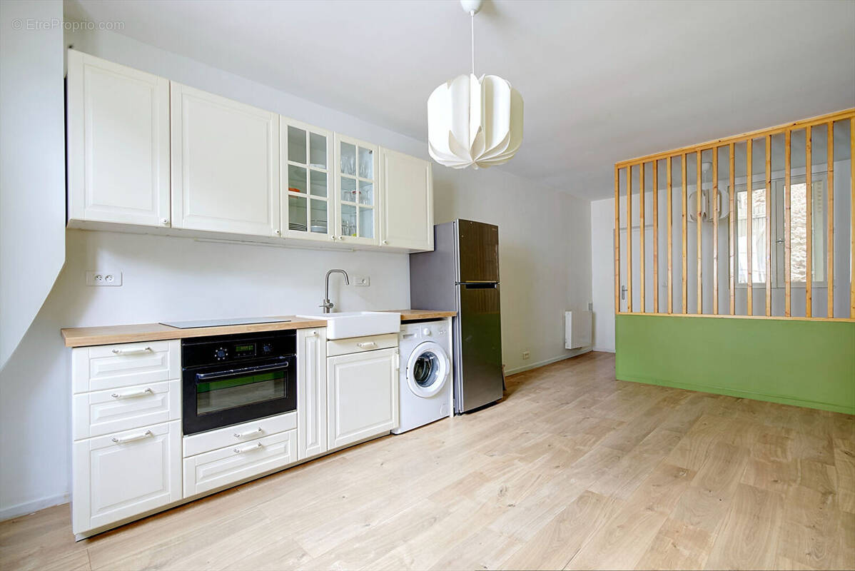 Appartement à PARIS-18E