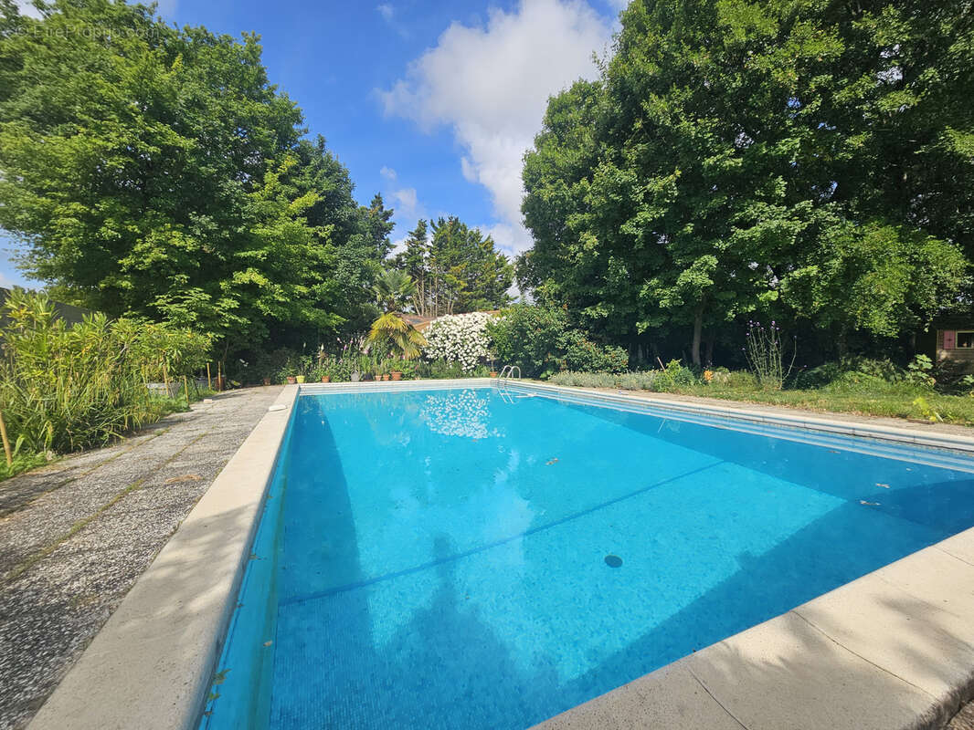 Maison à AIGREFEUILLE-D&#039;AUNIS