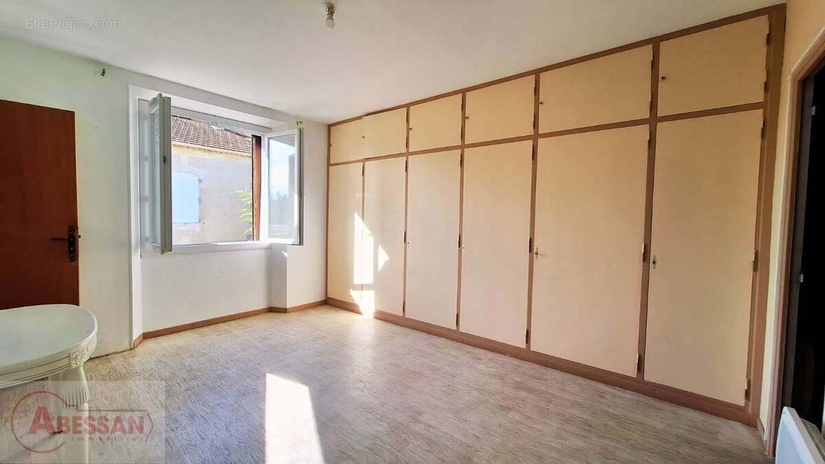 Maison 225 m² à Lezan  - photo 16