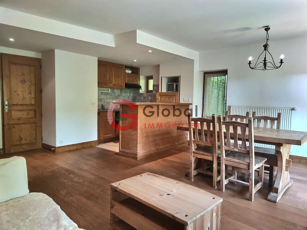 Appartement à LES ALLUES