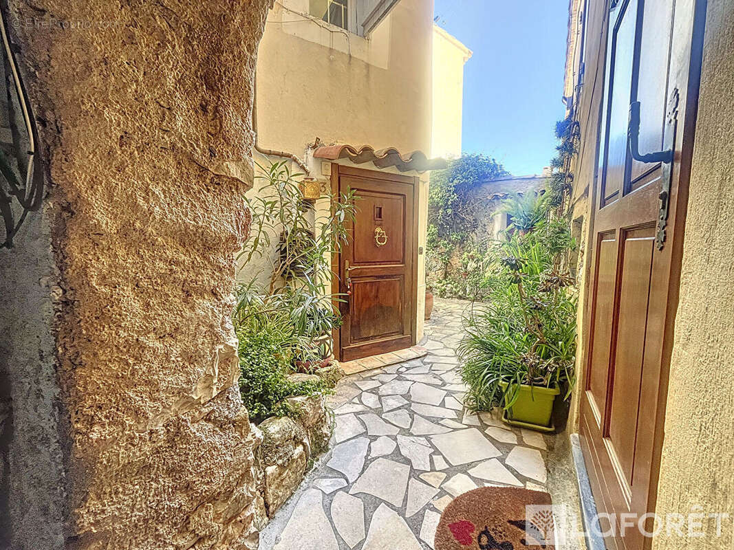 Maison à ROQUEBRUNE-CAP-MARTIN