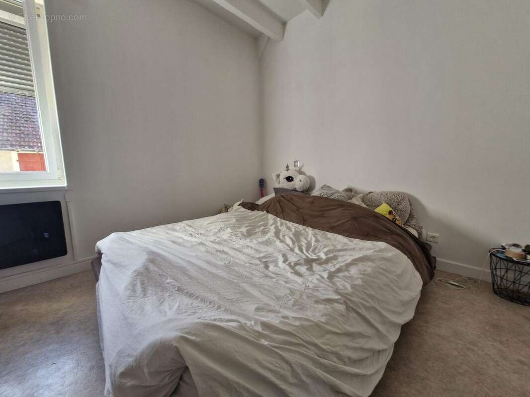 Appartement à LES BORDES