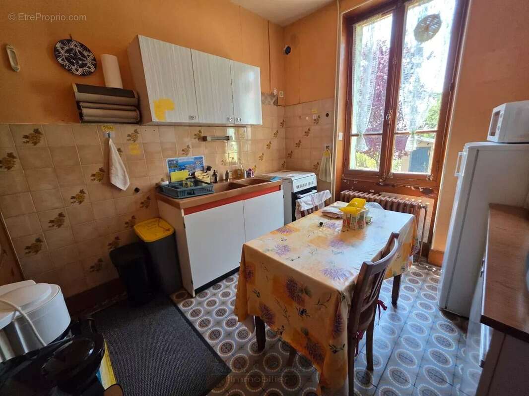 Jolie meulière des années 30 à rénover - Amilly - photo 9