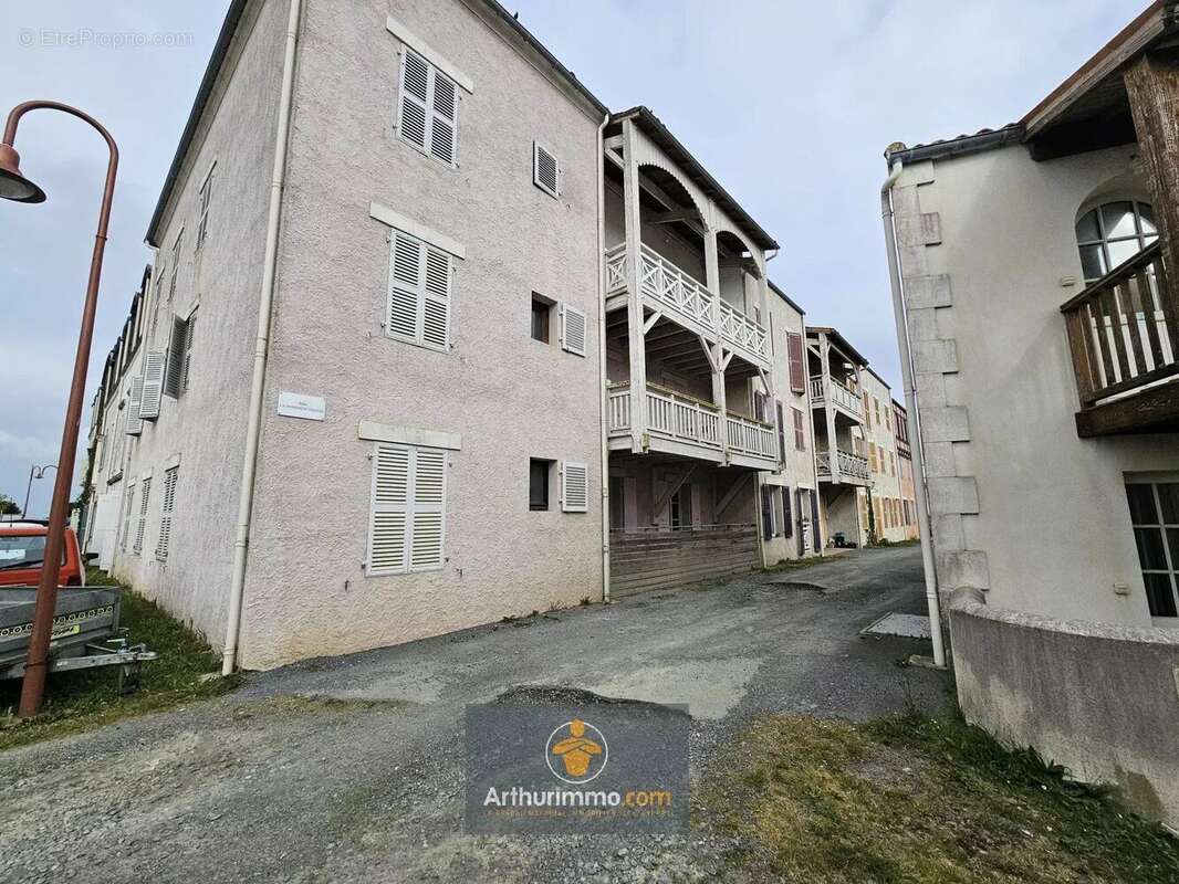 Appartement à COURCON