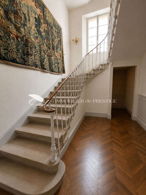En exclusivité un hôtel particulier d'exception au cœur du patrimoine de Carpentras - photo 4