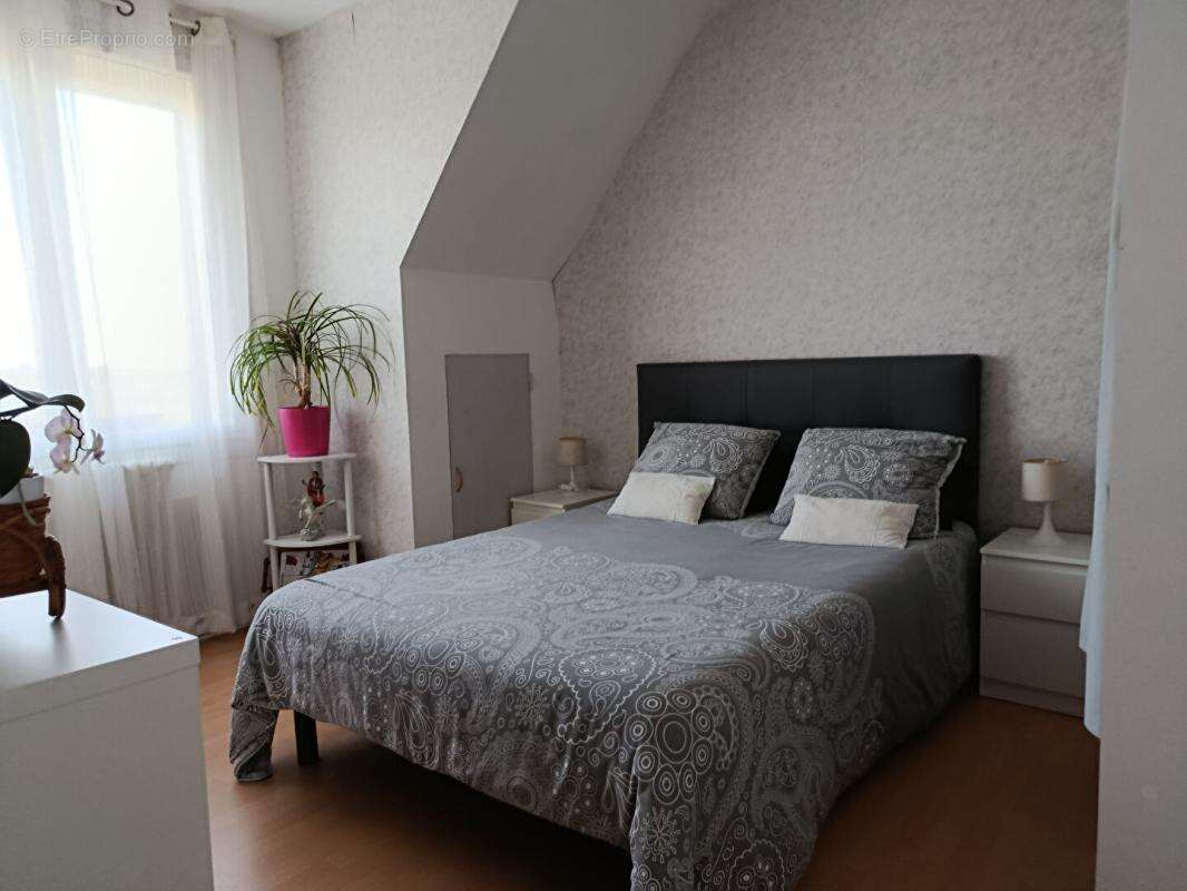 Maison à CARHAIX-PLOUGUER