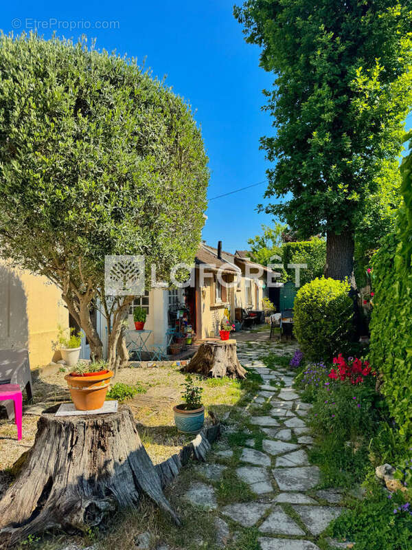 Maison à LIVRY-GARGAN