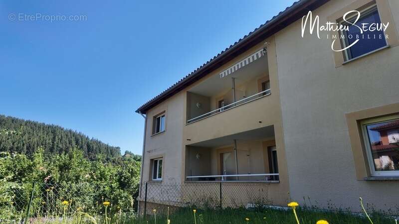 Appartement à THURINS
