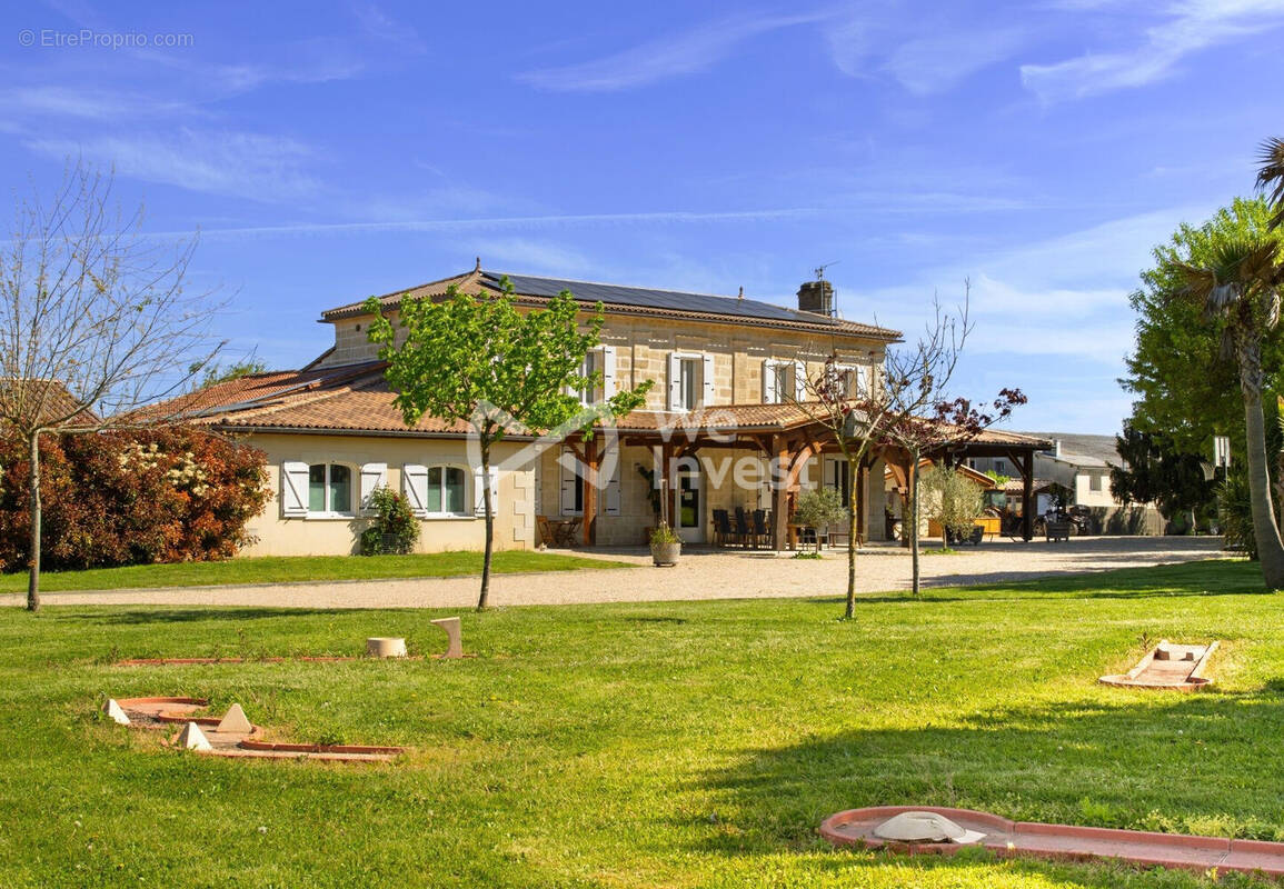 Maison à PERISSAC