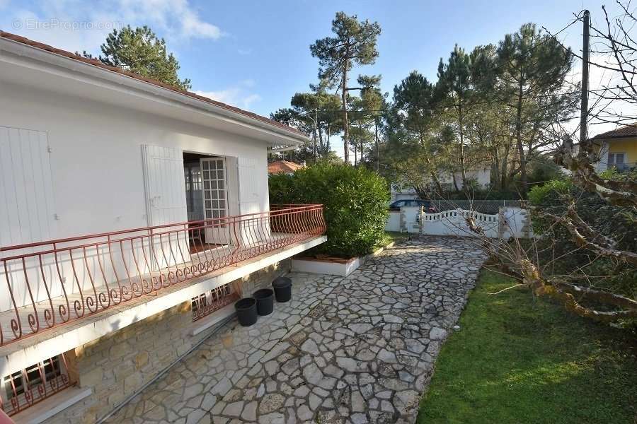 Maison à SAINT-GEORGES-DE-DIDONNE