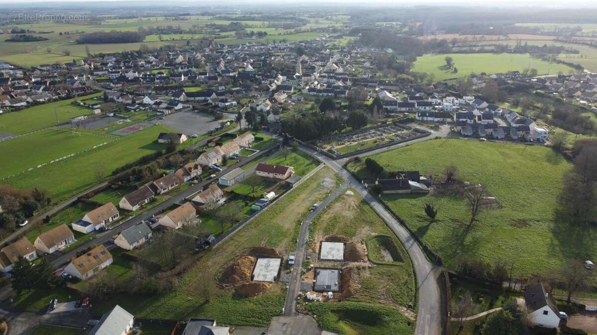 Terrain à LOUPLANDE