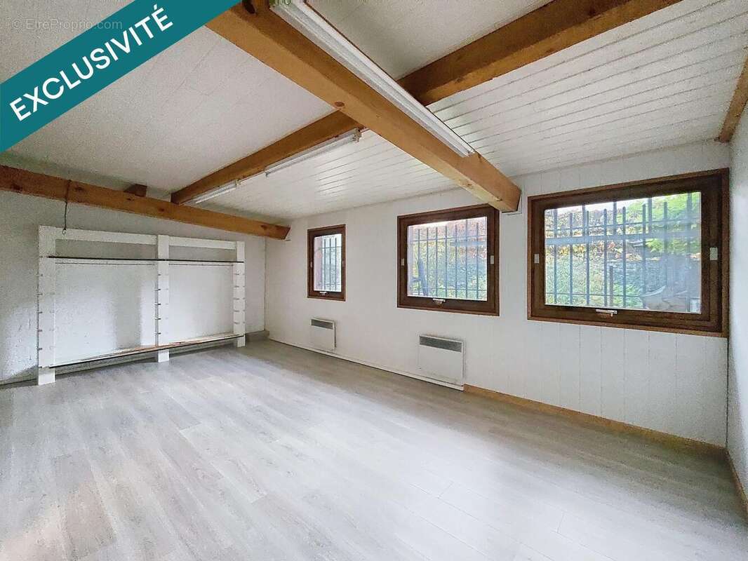 Photo 6 - Commerce à SALLANCHES