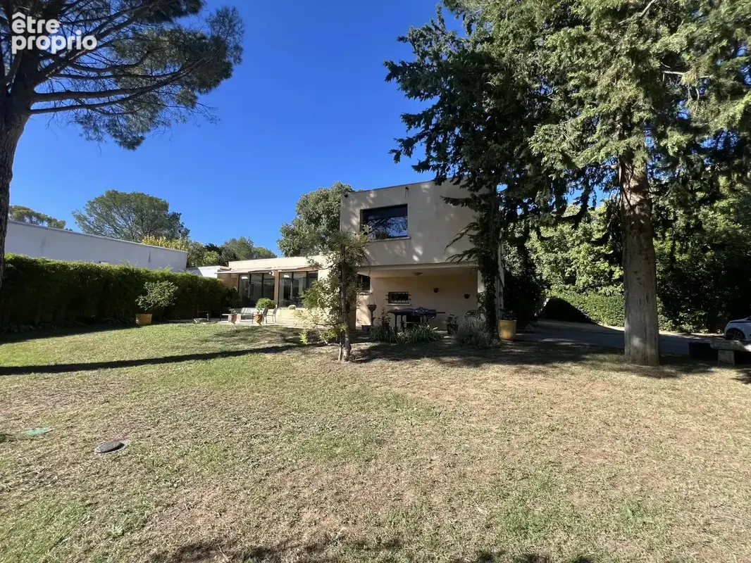 Maison 5 pièces 200 m² à vendre à Nimes (30000) - photo 3
