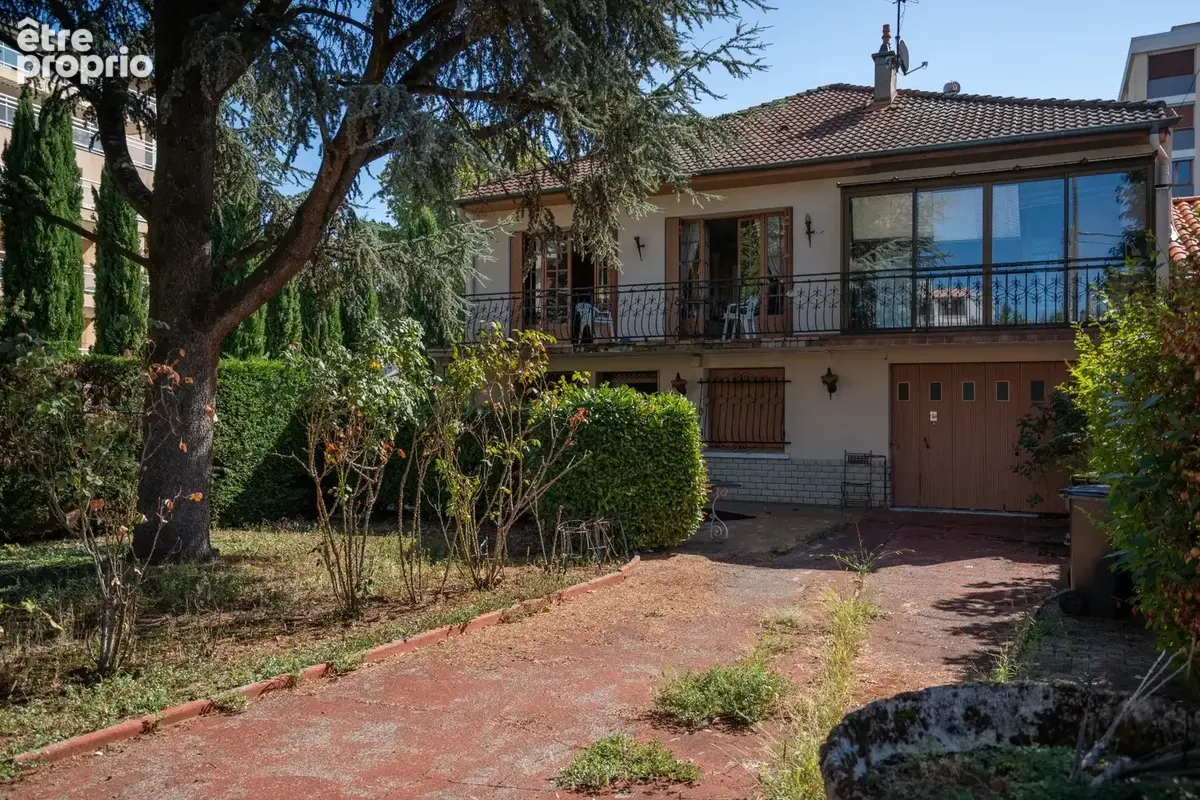 Maison à vendre 7 pièces BRON (69) - photo 2