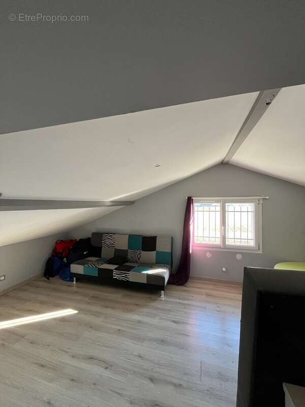 Maison à SAINT-MARTIN-BELLE-ROCHE