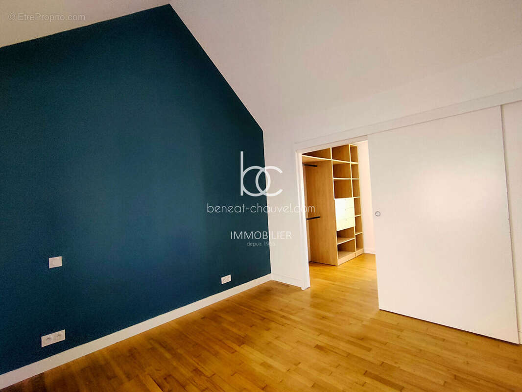 Vannes Ouest - Maison de ville rénovée - 5 pièces - 123 m² - photo 4