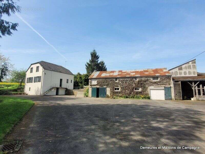 Maison à MORTAIN