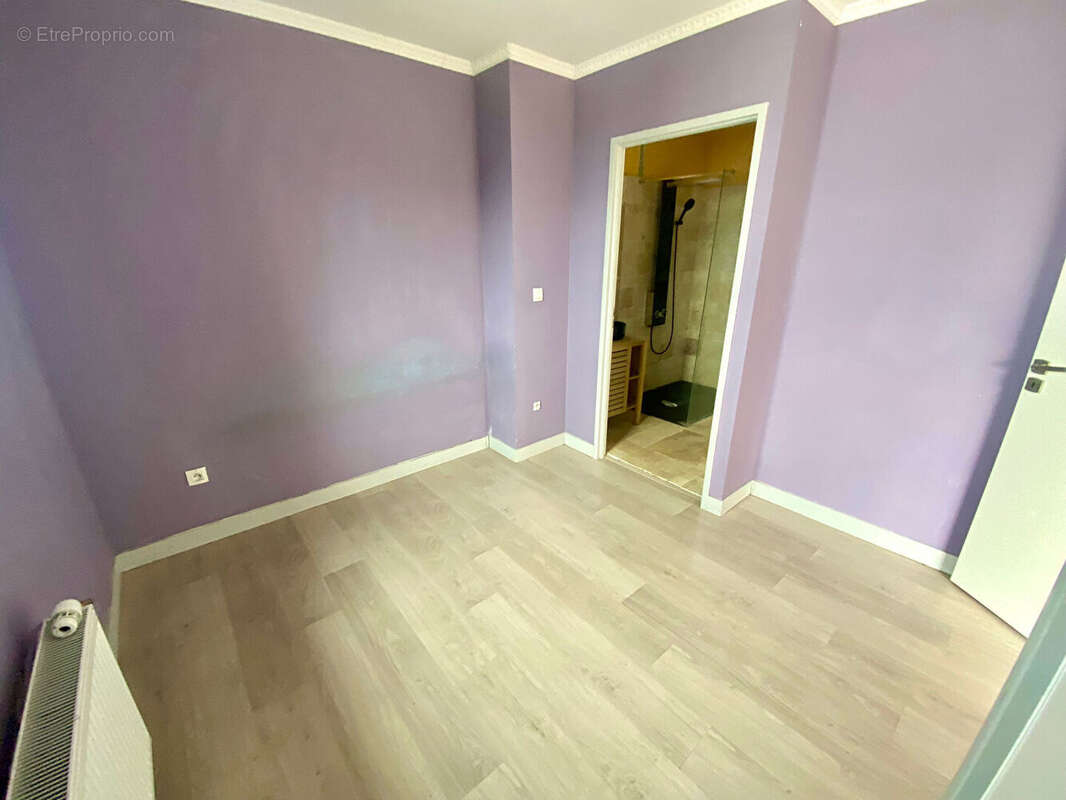 Appartement à SARTROUVILLE