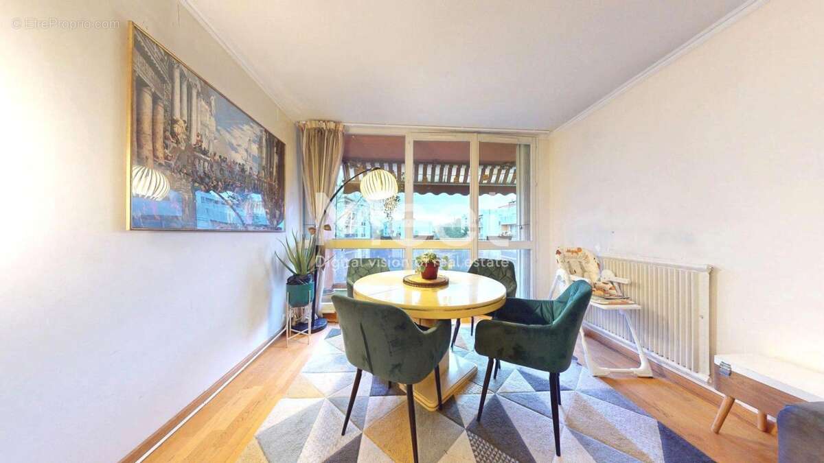 Appartement à ELANCOURT