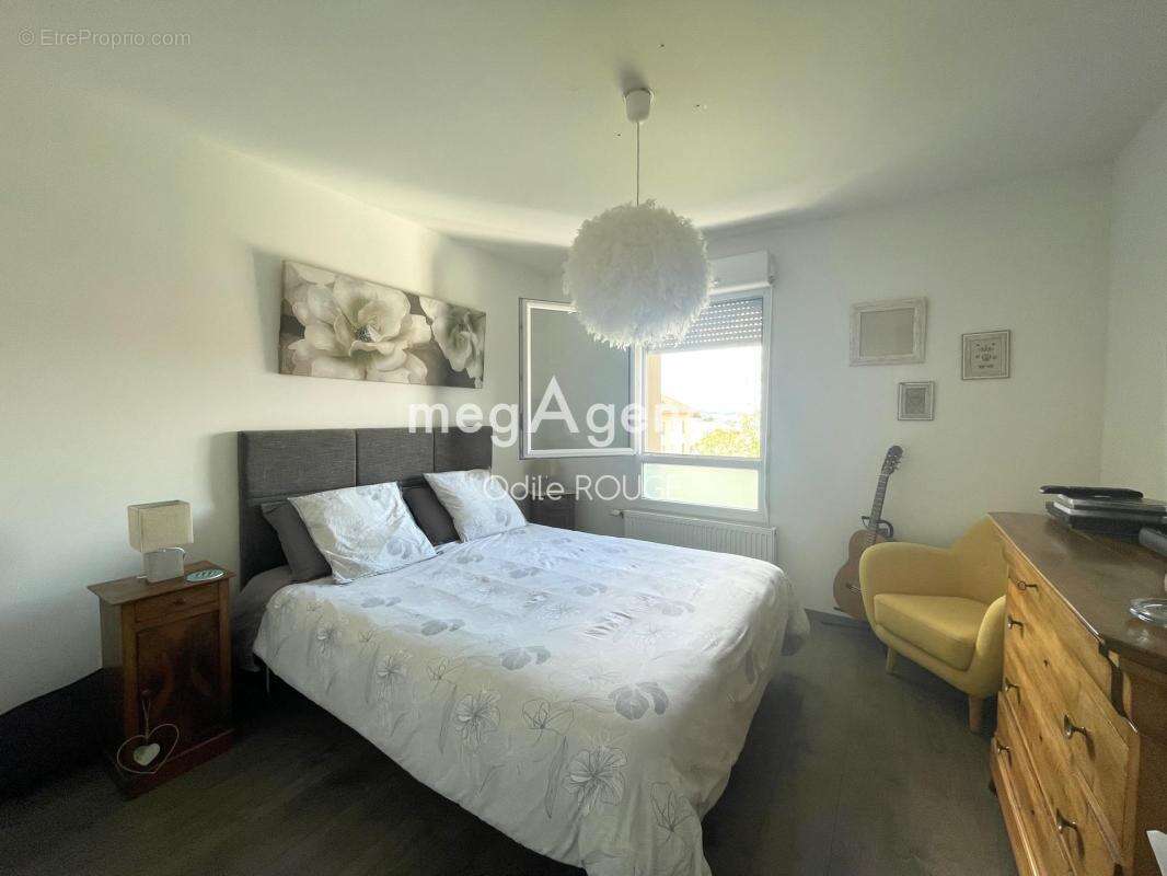 Appartement T2 avec terrasse et place de parking - photo 7