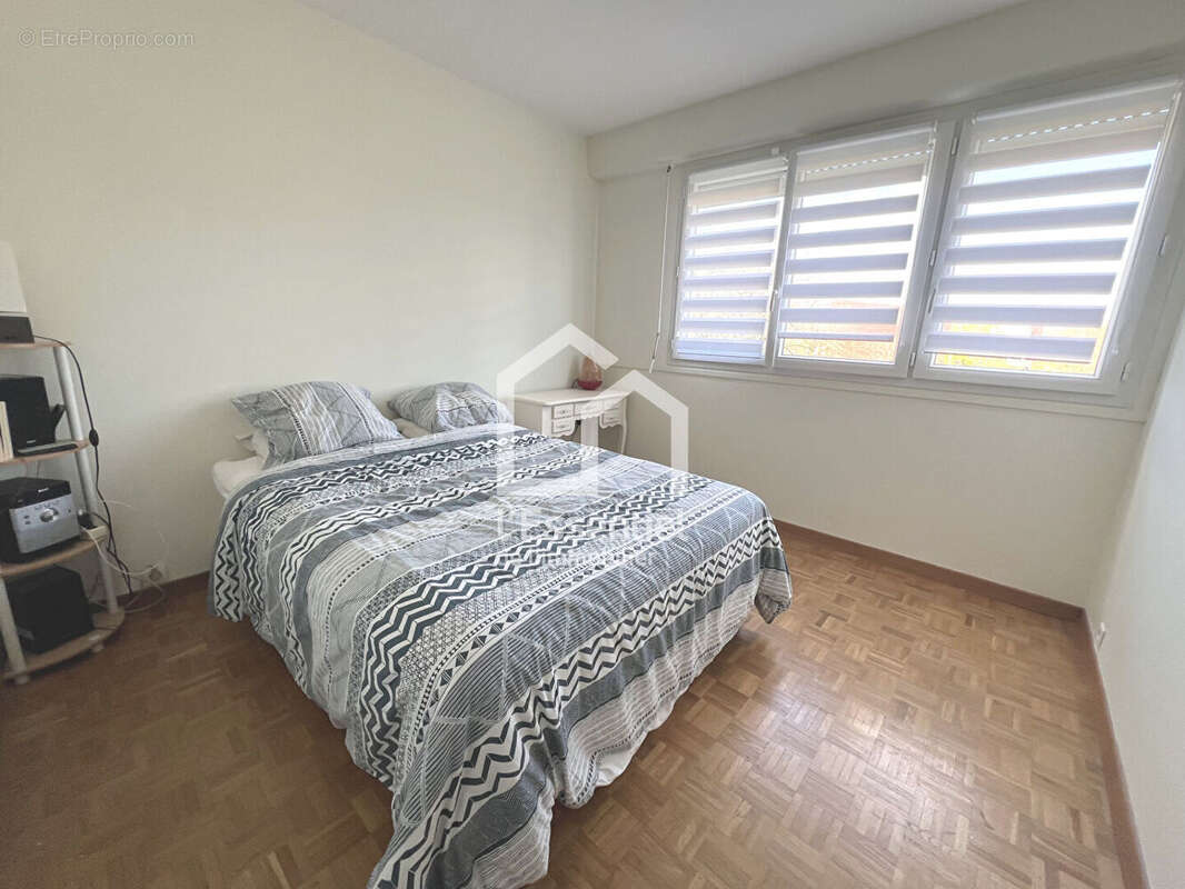 Appartement à VERNEUIL-SUR-SEINE