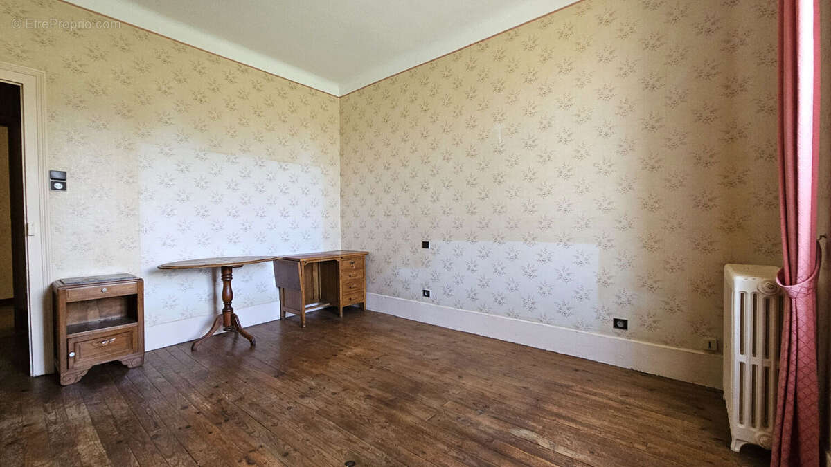 Maison à SAINT-BERON