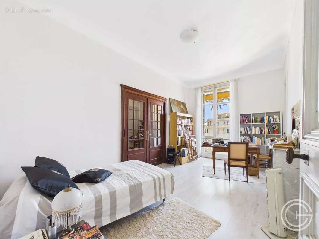 Appartement 6 Pièces 203m² - Bd Victor Hugo - NICE Carré d'Or - photo 12