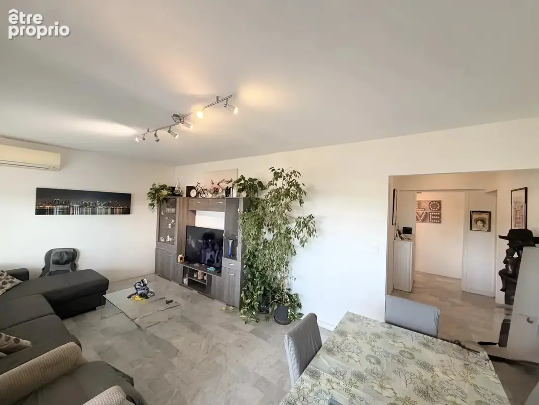 Photo Appartement à Vence au prix de 320 000€