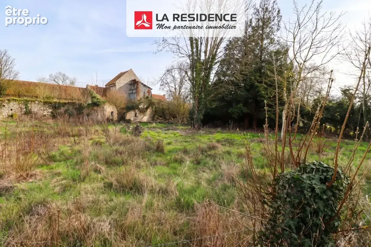 Photo Terrain à Nucourt au prix de 77 500€