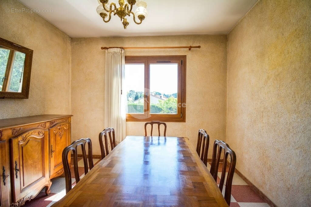 Maison à MOUGINS