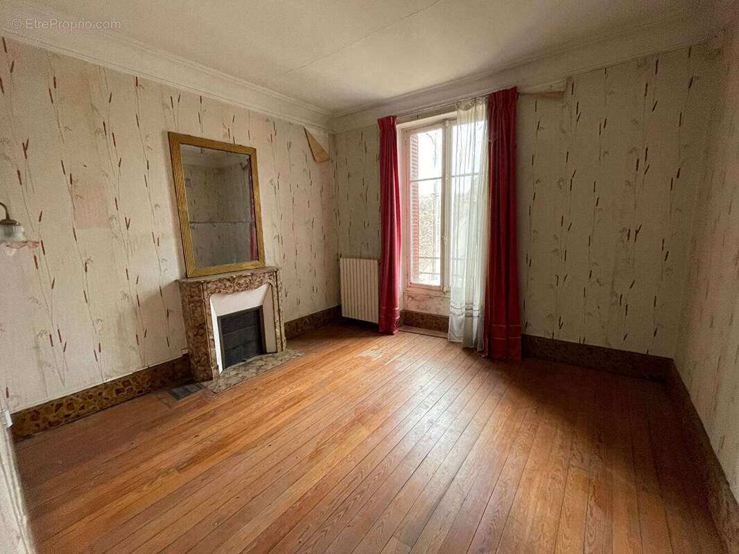 Maison à SACLAS
