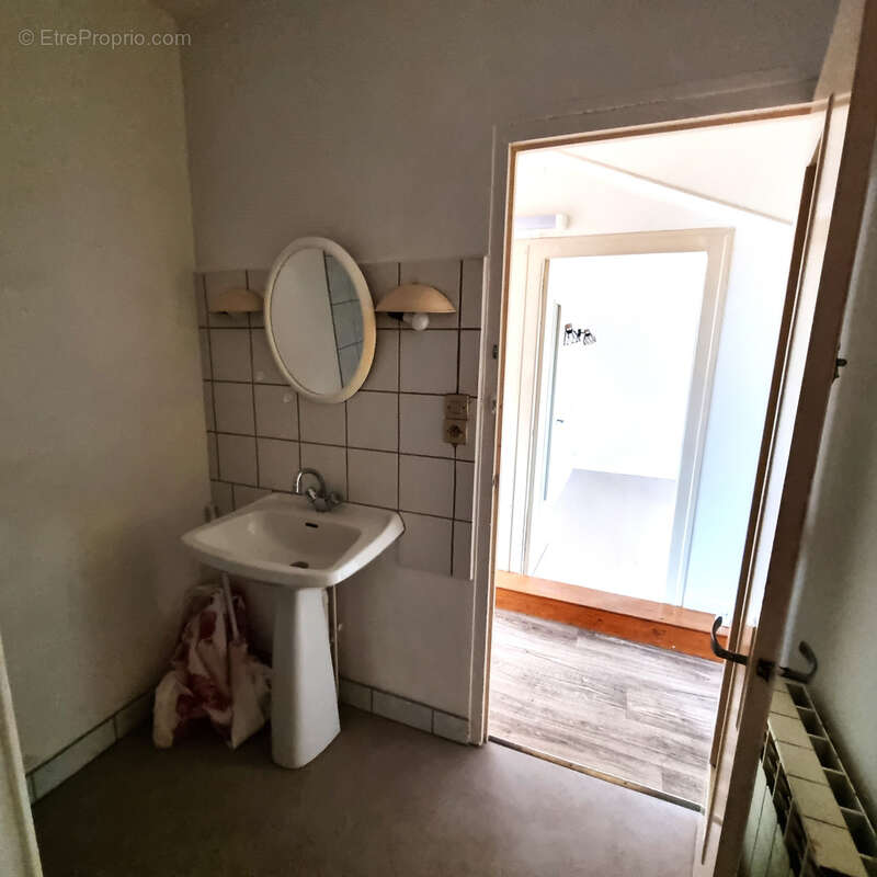 Maison à MONTGIVRAY