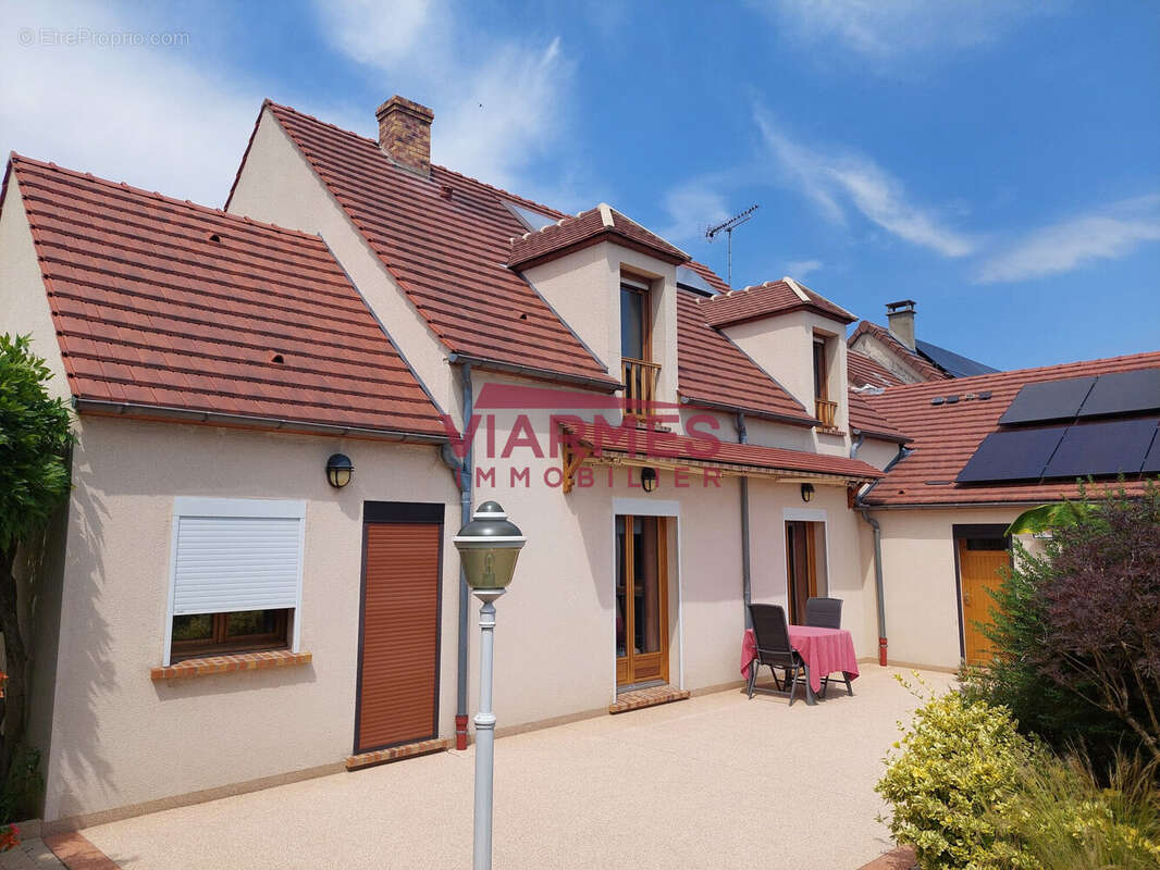 Maison à BRUYERES-SUR-OISE