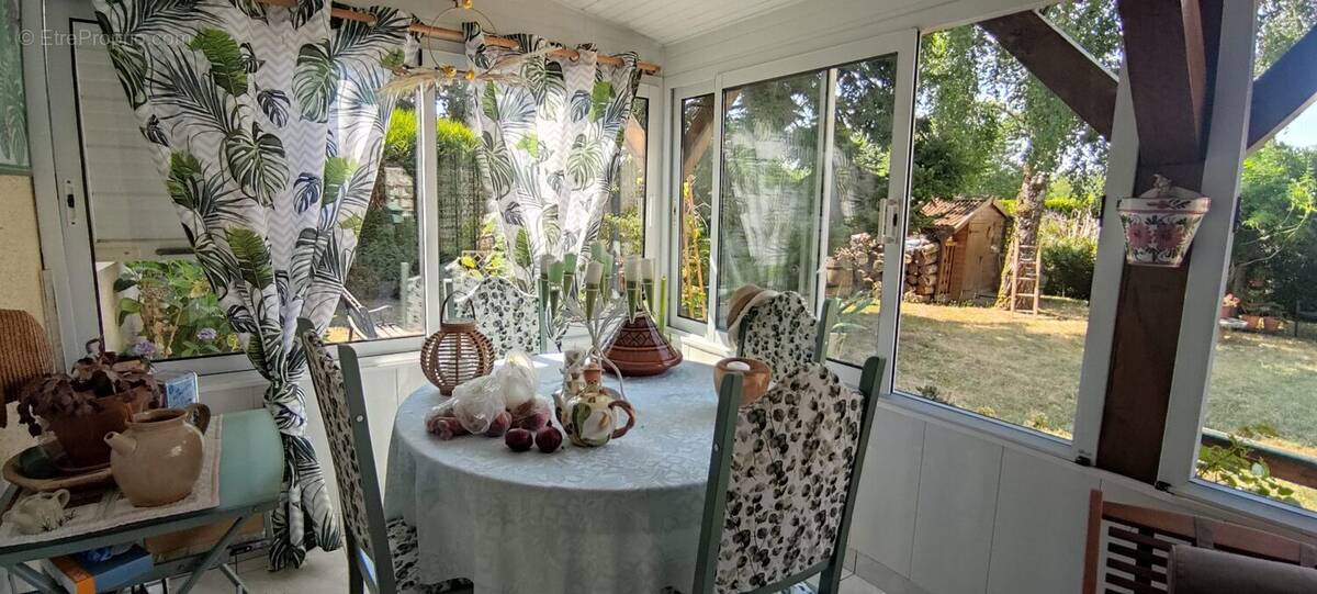 VERANDA - Maison à TOURS