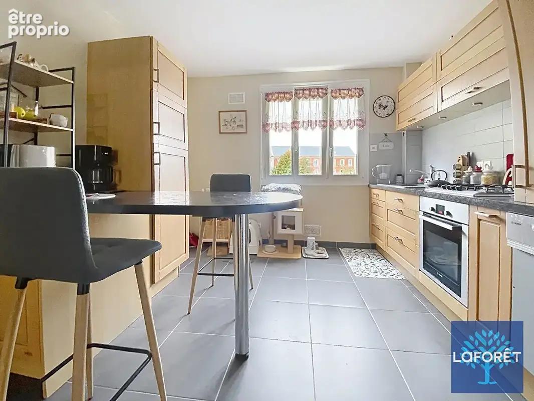 Appartement  rez-de-chaussée à Bernay 3 pièce(s) 70 m2 - photo 4