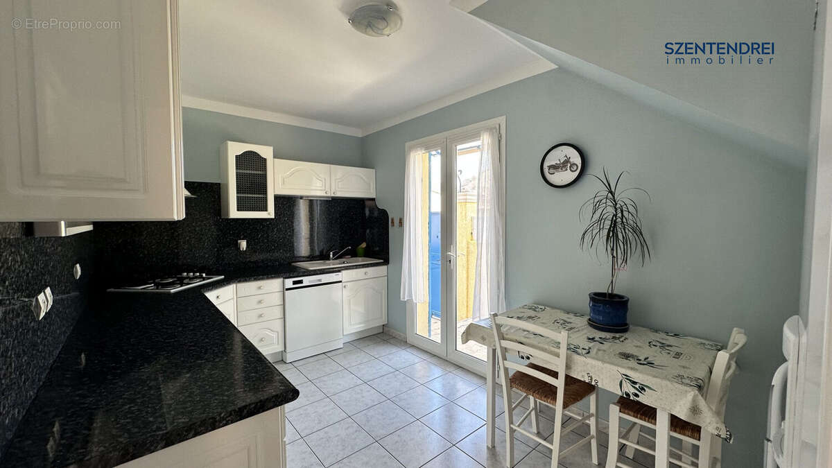 Maison 102 m² à Lunel  - photo 8
