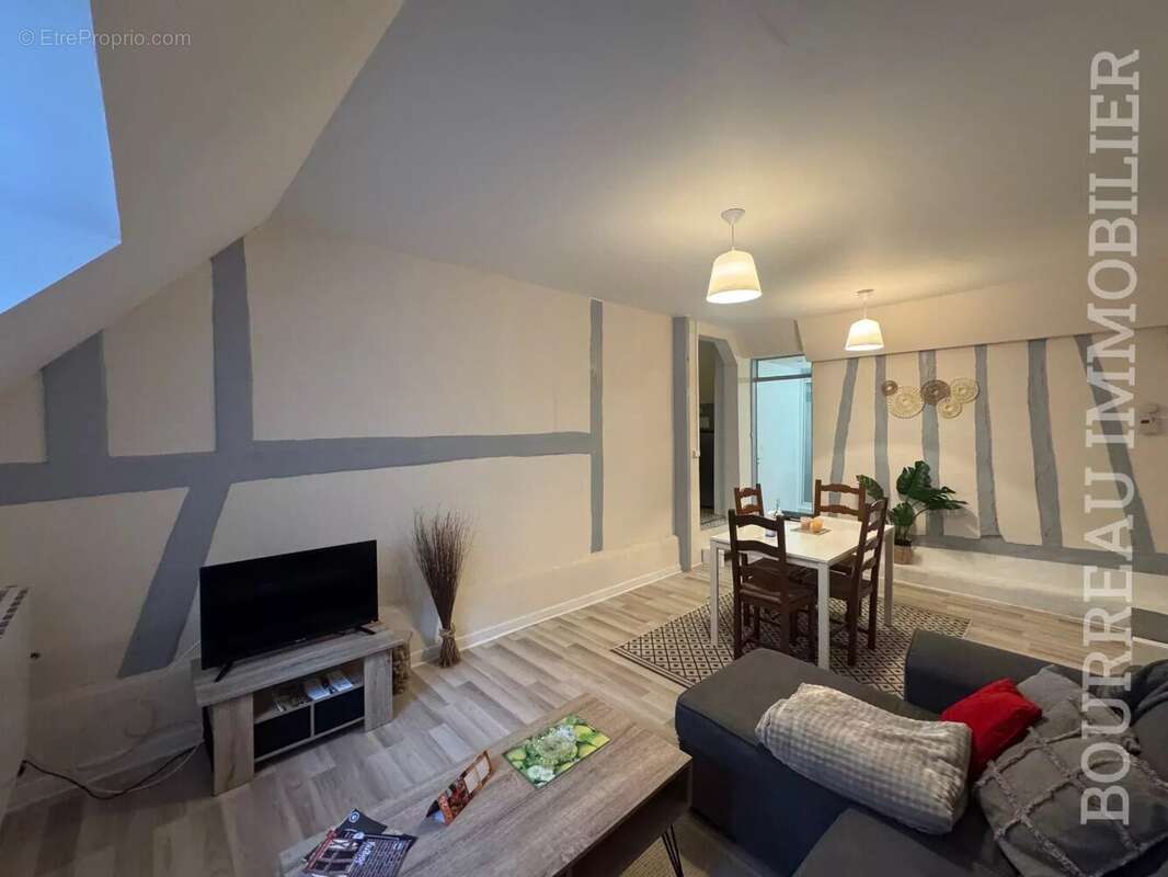 Appartement à JOIGNY