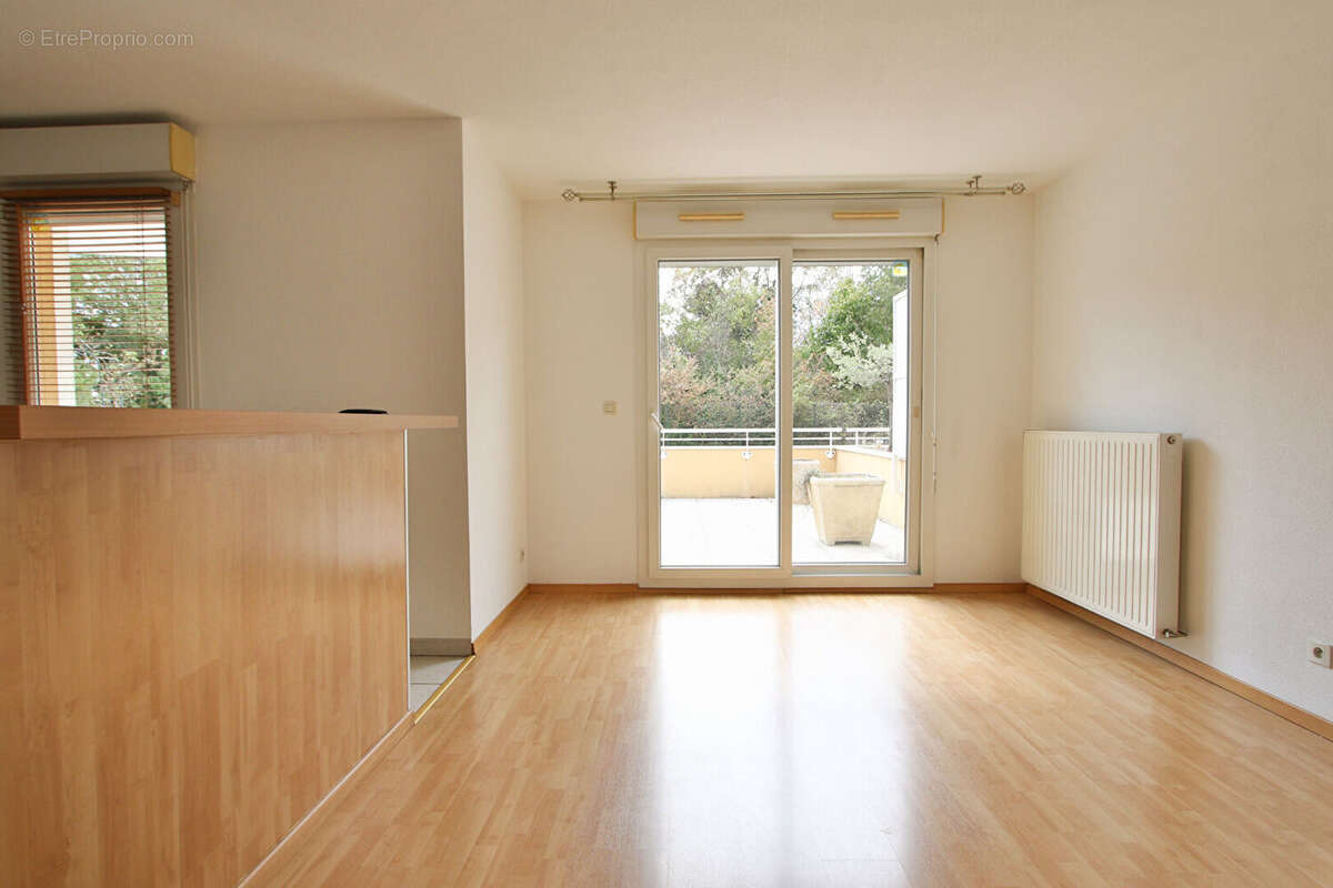 Appartement à LE PONT-DE-CLAIX